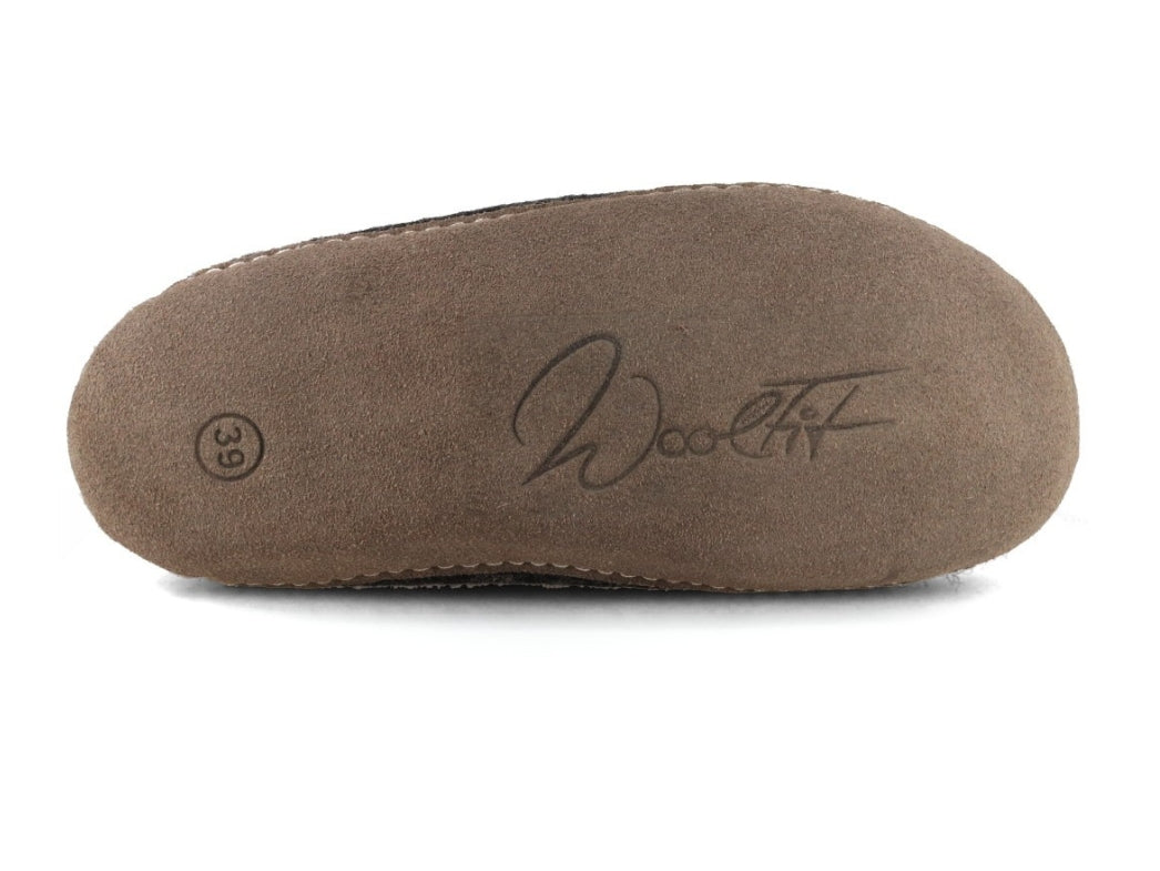 Barefoot Slipper Footprint, graphite