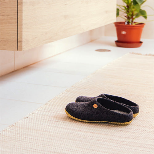 Felt Slippers with Inserts & Rubber Sole Classic, Graphite
