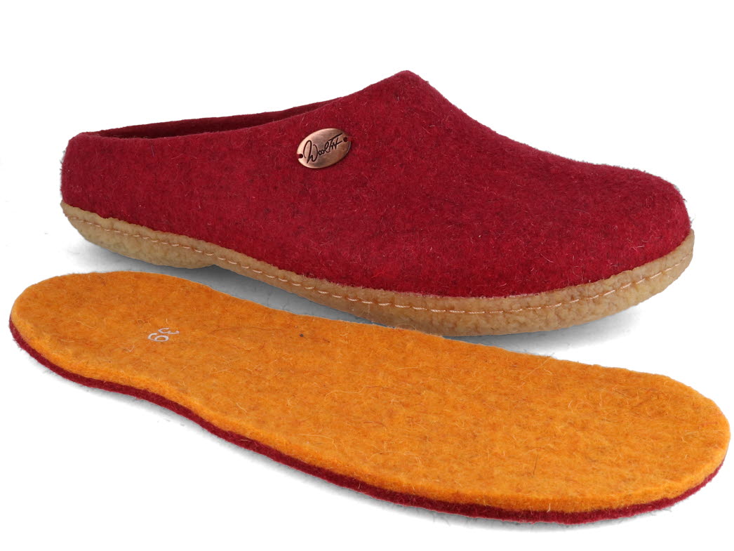 3 classic-pantoffeln-mit-gummisohle-dunkelrot #farbe_dunkelrot