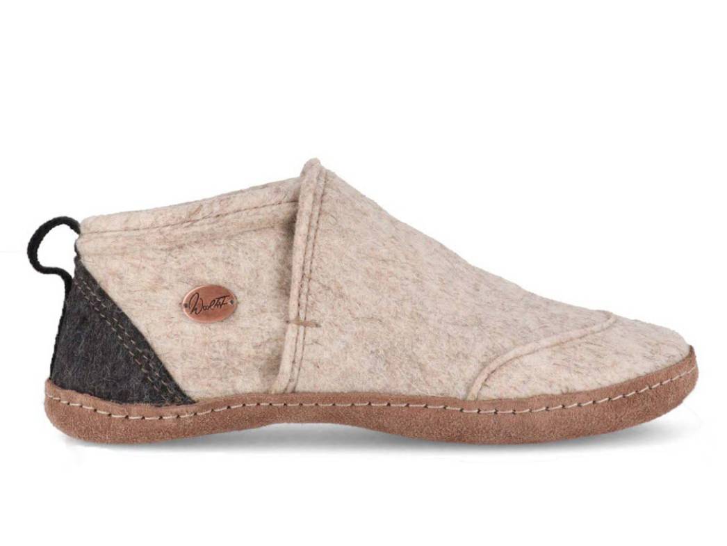 Taiga – hoher Filzhausschuh aus Wolle mit Ledersohle, beige