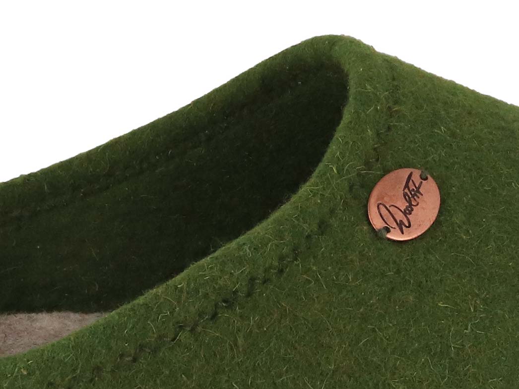 Barefoot felt slippers with plenty of toe room, green