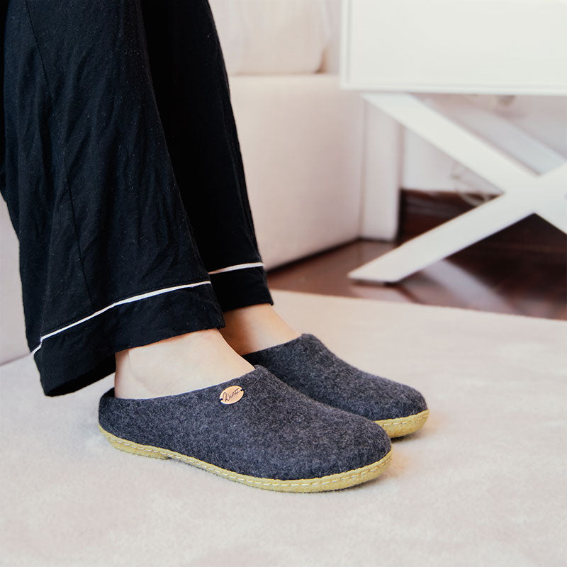 Felt Slippers with Inserts & Rubber Sole Classic, Graphite