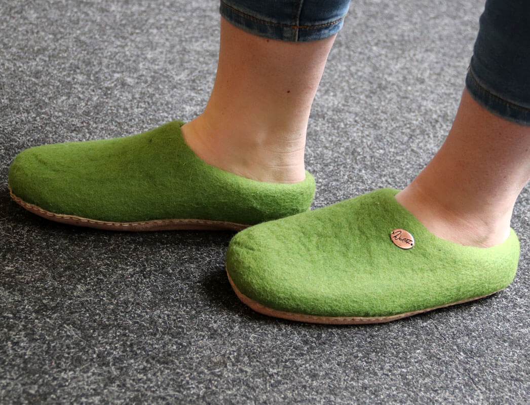 7 footprint-der-barfusshausschuh-gruen #farbe_gruen