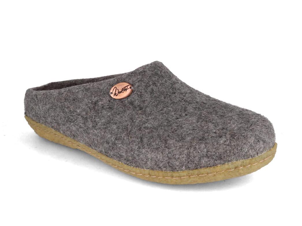 classic-pantoffeln-mit-gummisohle-hellgrau #farbe_hellgrau