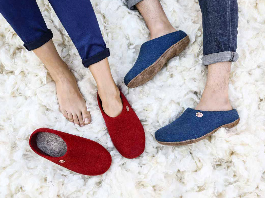 5 classic-handgefilzte-pantoffeln-mit-einlegesohle-dunkelrot #farbe_dunkelrot